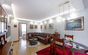 Apartment One , Sea View , Free Parking